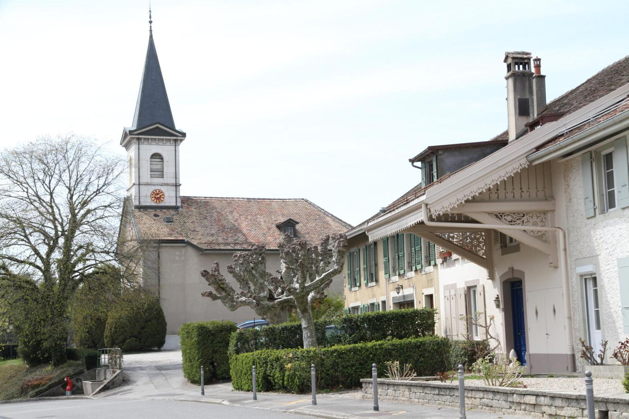 La Clef D'Or Auberge Communale Bursinel Exterior photo